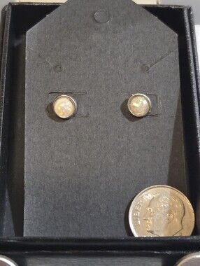 NWOT Fashion earrings Faux Opal silver tone stud SMALL